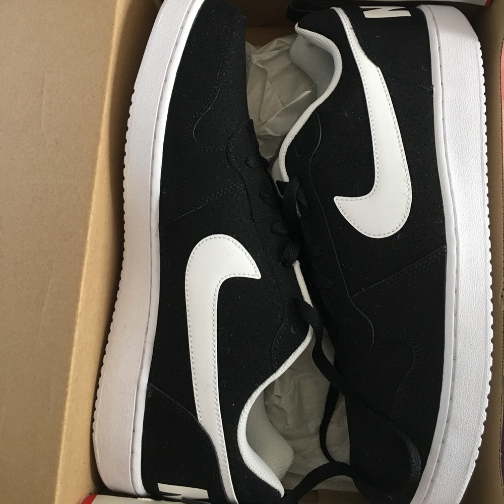 Nike Court Borough Low sneakers